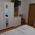 Golubic * Pula