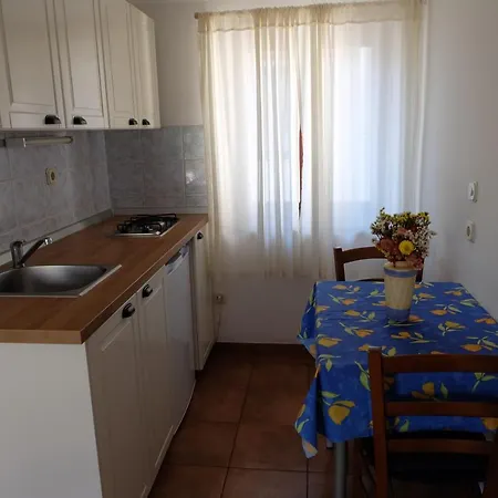 Apartment Golubic *
