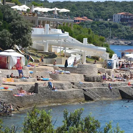 Golubic شقة بولا